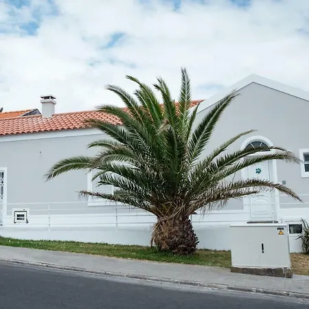 Seaside Azores With Natural Pool, Terrace & Barbecue * Capelas