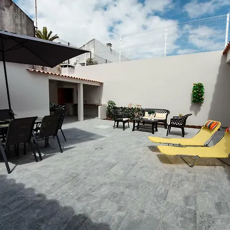 Feriehus Seaside Azores With Natural Pool, Terrace & Barbecue Capelas (Sao Miguel)