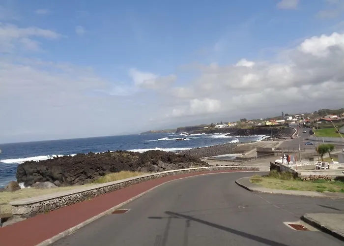 Seaside Azores With Natural Pool, Terrace & Barbecue *