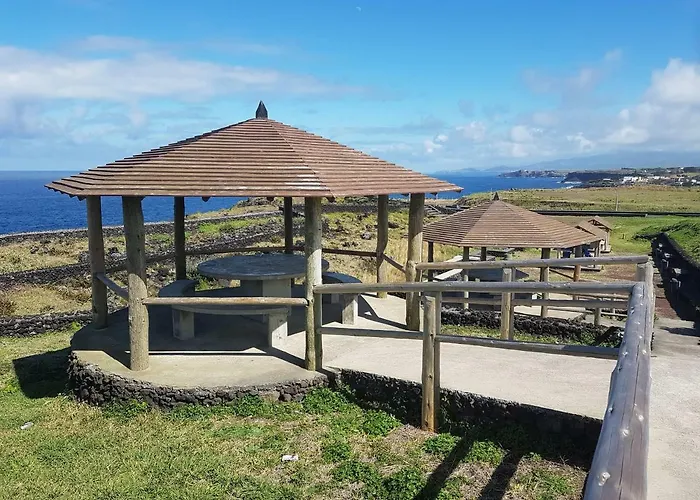 Seaside Azores With Natural Pool, Terrace & Barbecue *