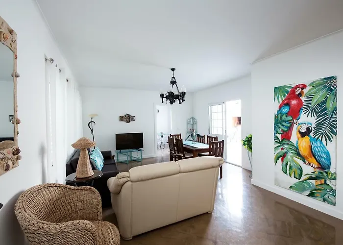 Seaside Azores With Natural Pool, Terrace & Barbecue *