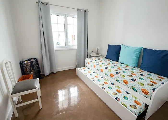 Seaside Azores With Natural Pool, Terrace & Barbecue *